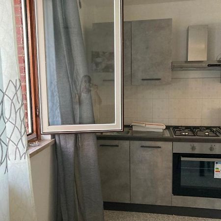 Appartamento Sulla Piazza 90 M Dal Mare Anzio Exterior foto
