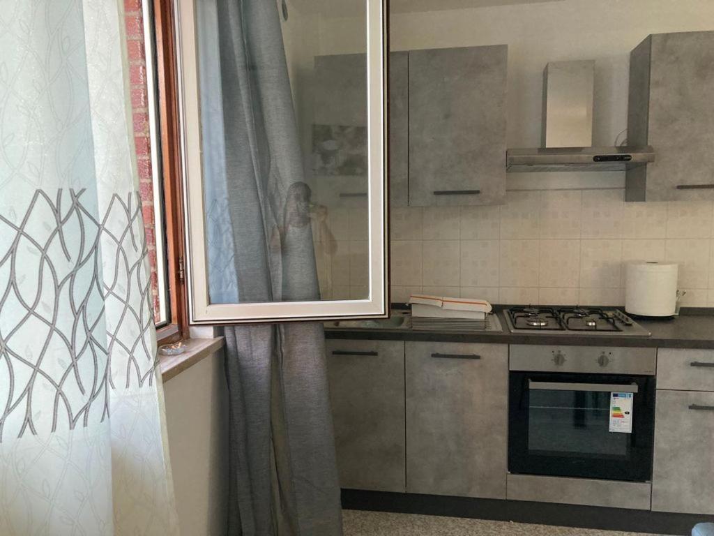 Appartamento Sulla Piazza 90 M Dal Mare Anzio Exterior foto
